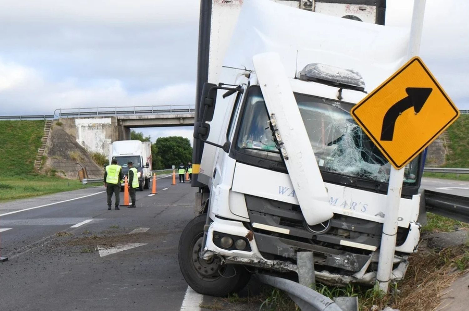El camión que protagonizó el accidente.
