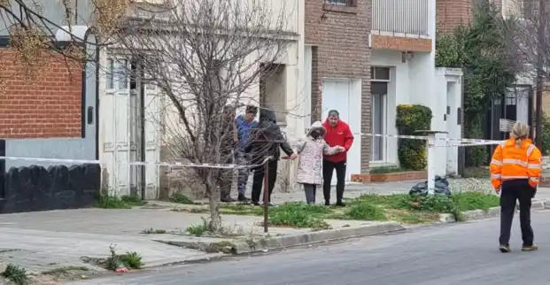 Encontró una granada en el patio de su casa de Bahía Blanca: "No sé de dónde vino, estoy sorprendido”