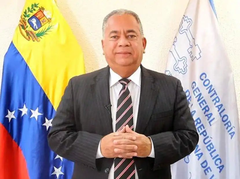 Elvis Amoroso defiende inhabilitaciones políticas contra “corruptos”