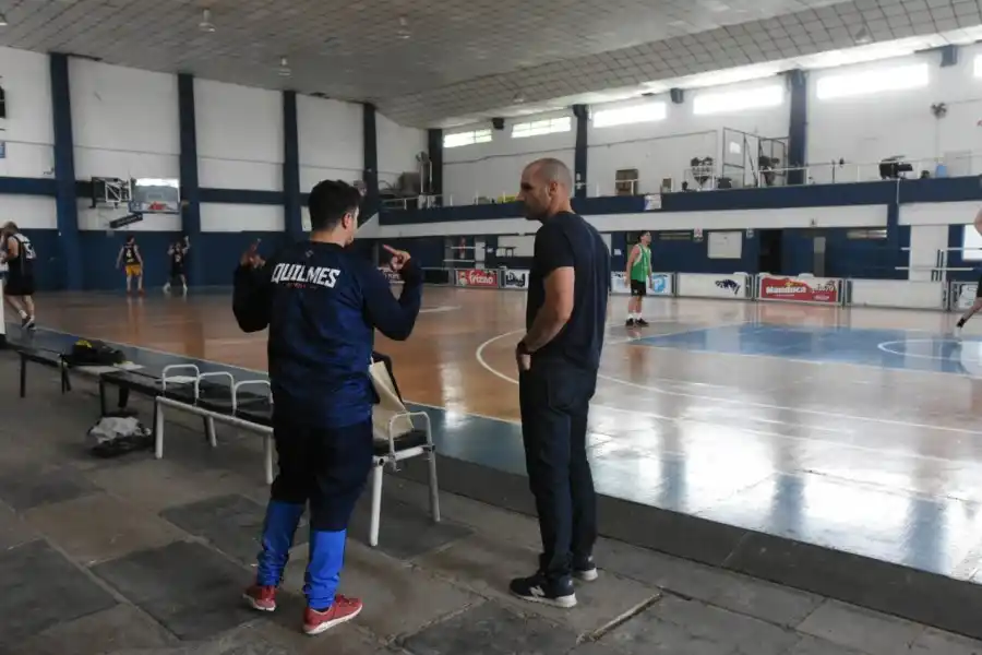 El municipio continúa recorriendo los distintos clubes de la ciudad