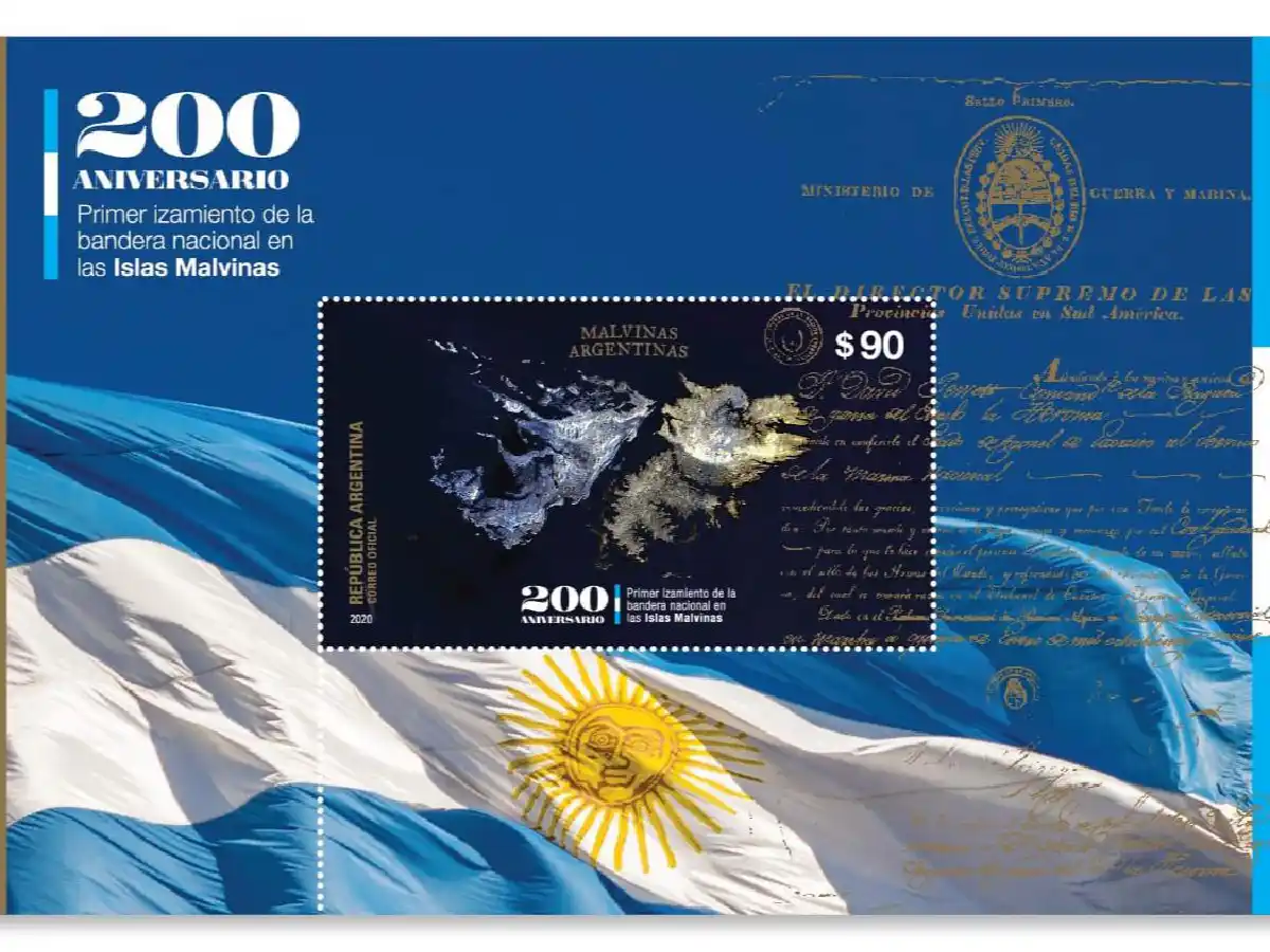 Presentan sello postal por el  bicentenario de izamiento bandera en Malvinas
