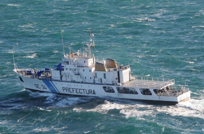 Continúa la búsqueda del marinero que se arrojó al agua desde un pesquero de Mar del Plata
