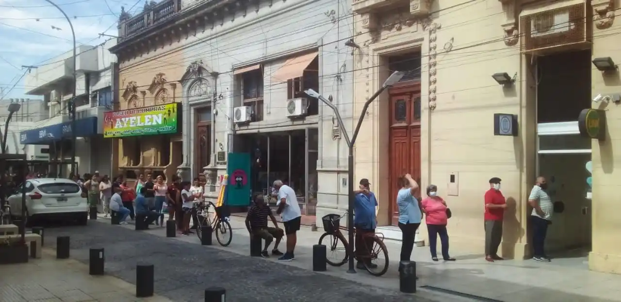 Confirmaron que habrá un bono para jubilados y pensionados nacionales