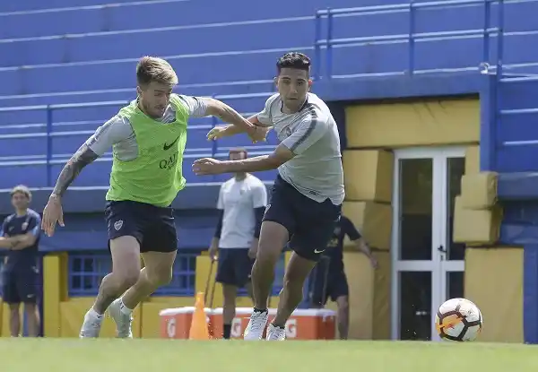 Tevez no fue titular: ¿lo guarda el Mellizo para la revancha con River?