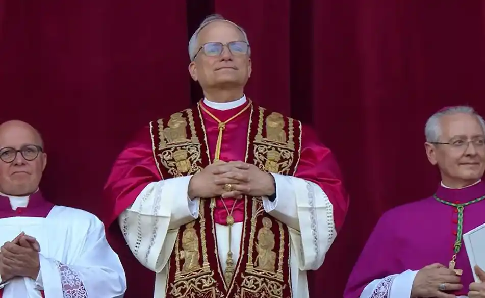 Prevost es un cardenal estadounidense de 68 años, el nuevo papa.