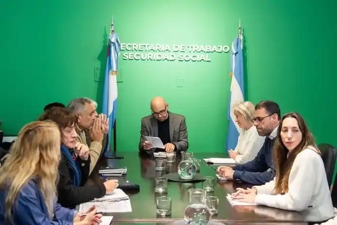 Gremios estatales aceptaron oferta del Gobierno entrerriano: de cuánto es el aumento