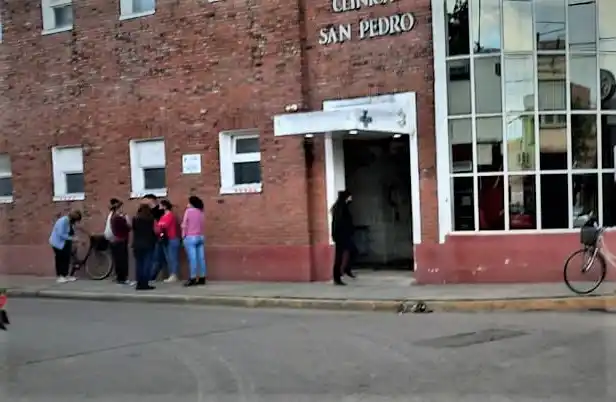 Conciliación obligatoria en el conflicto de los trabajadores de Sanidad y preocupación en la clínica San Pedro