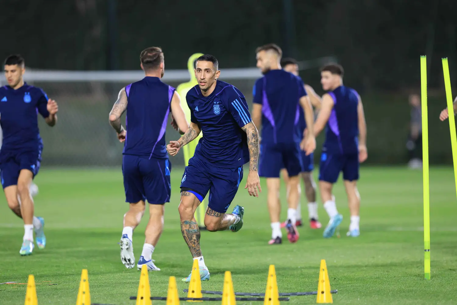 Con Di María y De Paul entre algodones, la Selección Argentina tuvo su última práctica antes del choque con Países Bajos