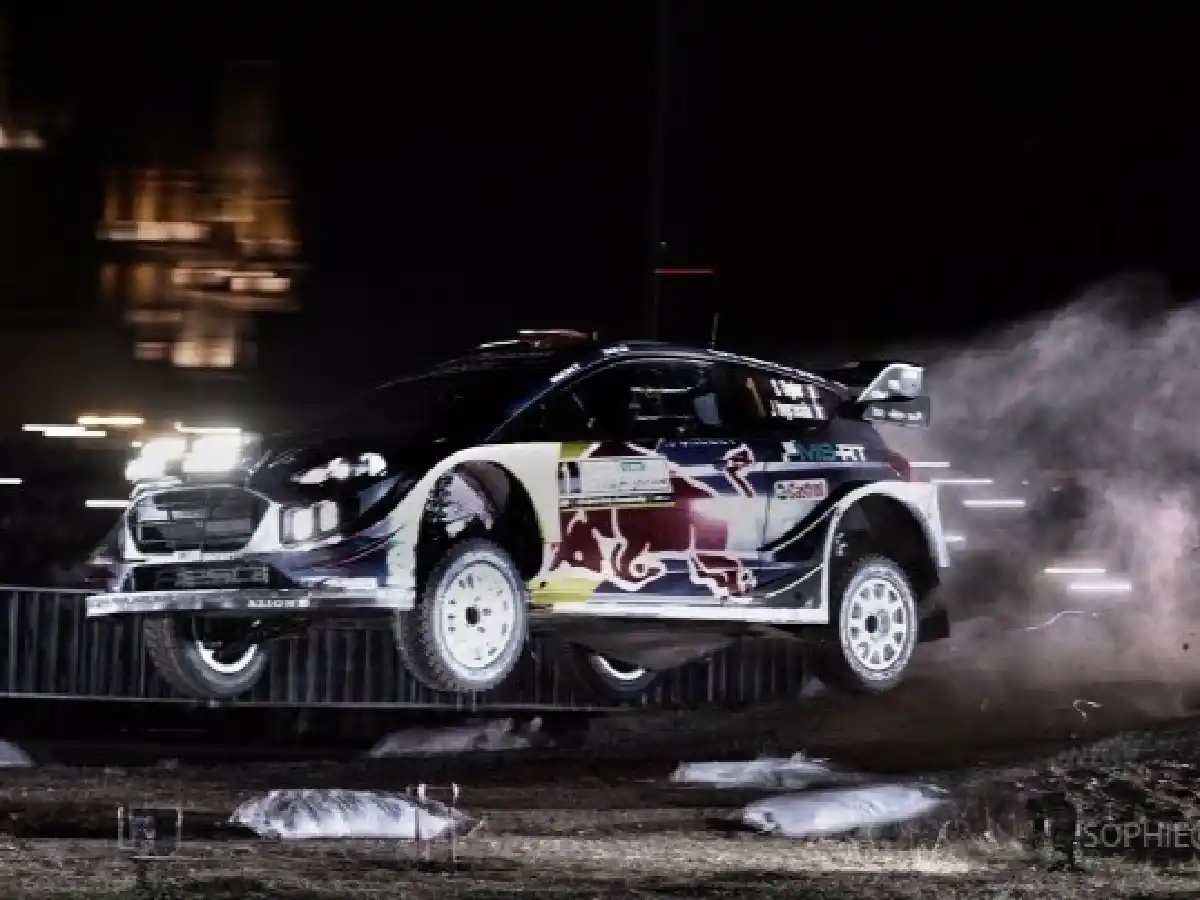 El francés Ogier voló en el Súper Especial del Panal  