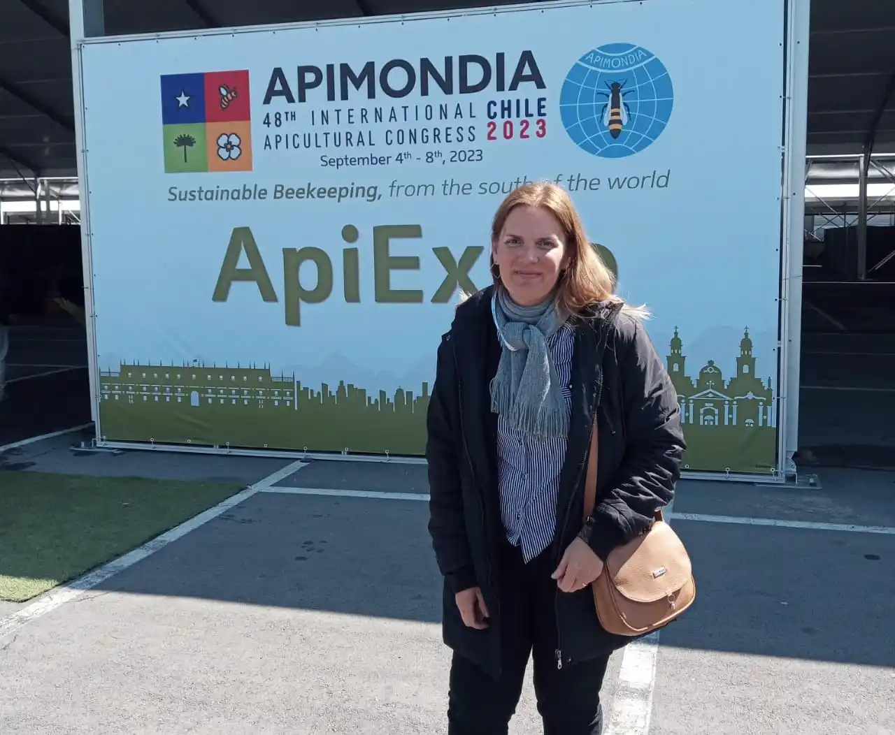 La Facultad de Bromatología estuvo presente en 48º Congreso de Apicultura Sostenible en Chile