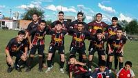 Defensores perdió el invicto en Rauch y Estrada subió a la punta