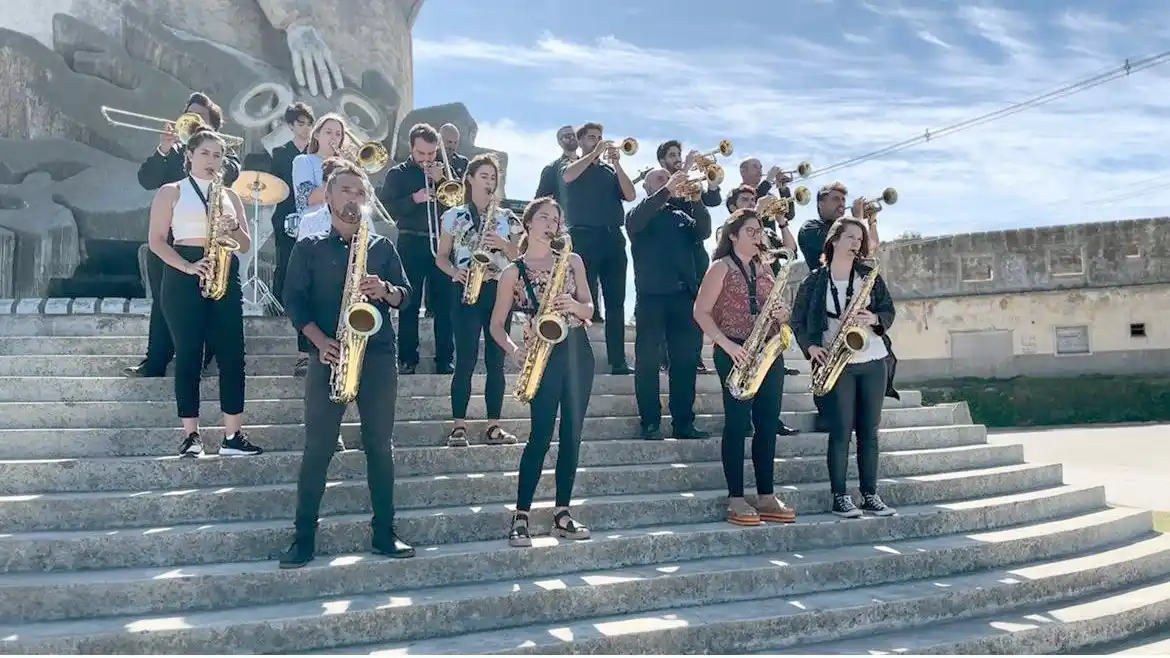 La Senior Big Band del Instituto Gesualdi se presentará con cantantes invitados