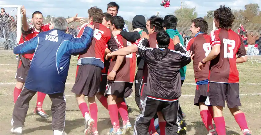 Isleños Independientes consiguió el ascenso a la Divisional A