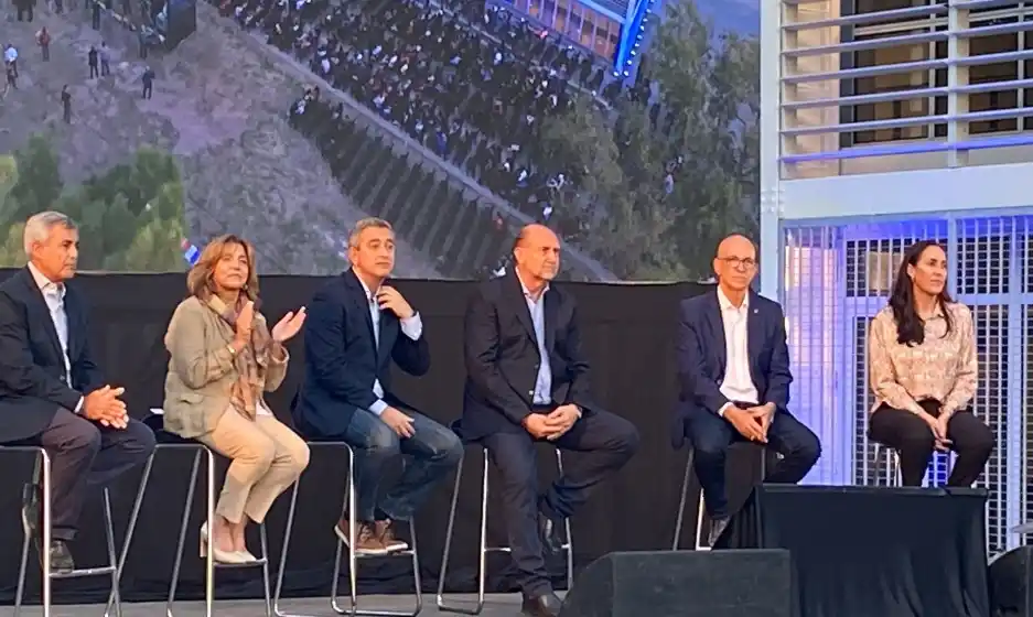 Se inauguró el nuevo edificio del Instituto Superior de Educación Física (Isef) N° 11