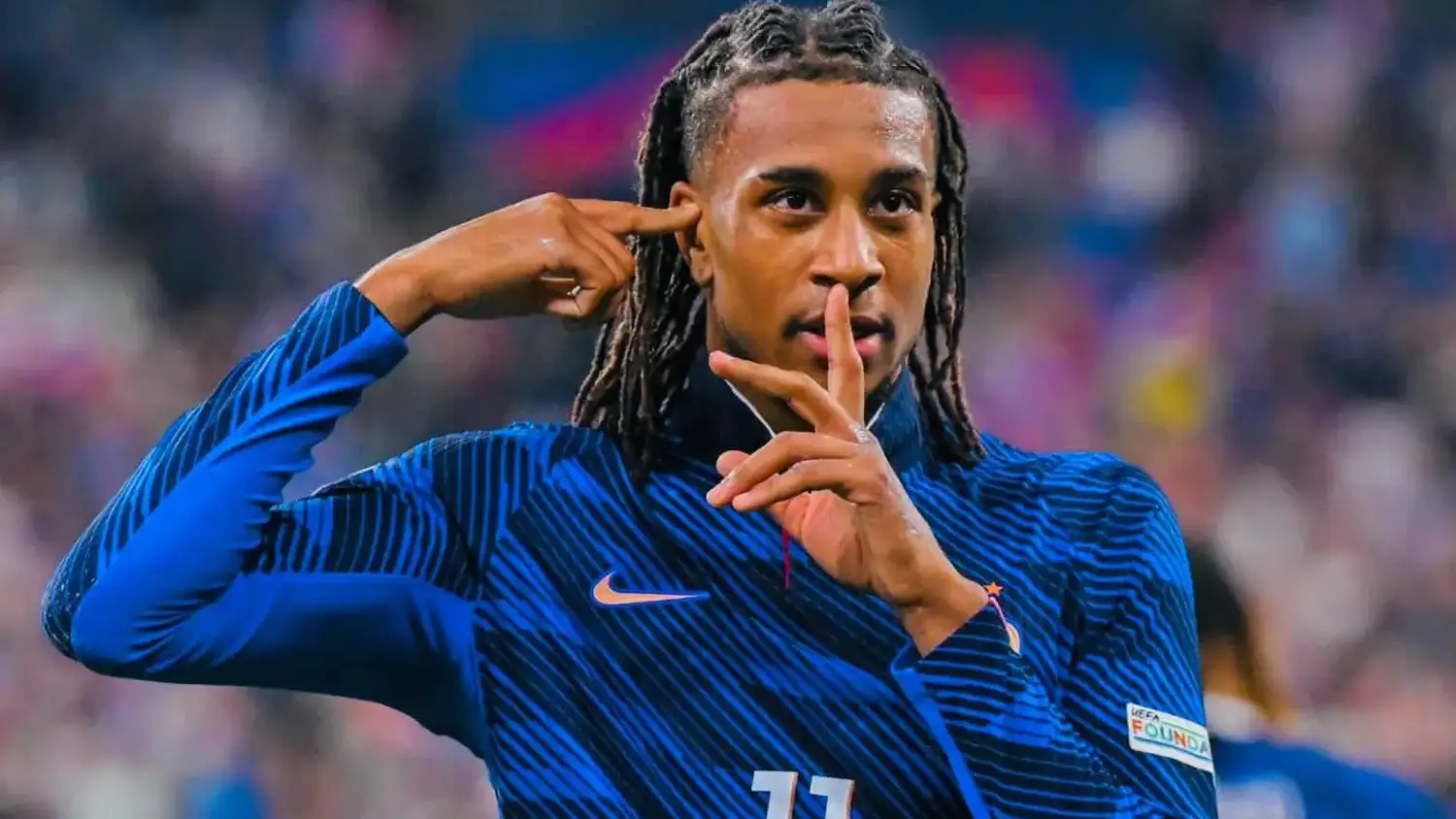 Olise fue autor de dos goles.
