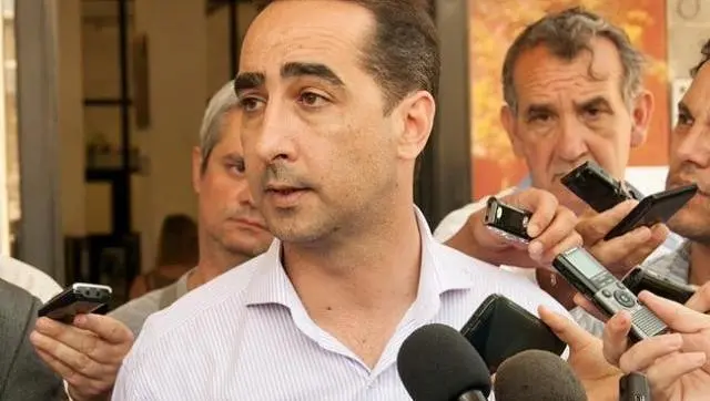 Morón: Tagliaferro otorgará el 35% de aumento a municipales