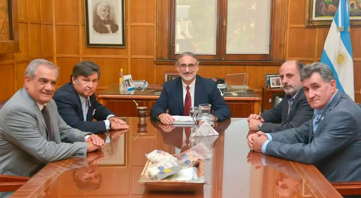 Retenciones: siguen las negociaciones para evitar la suba y el Gobierno dice que no tomará medidas sin consultar