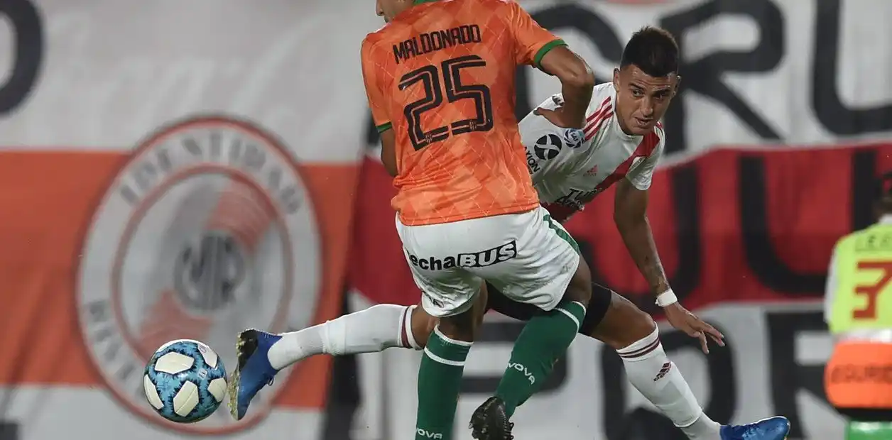 River derrotó a Banfield y sigue firme arriba