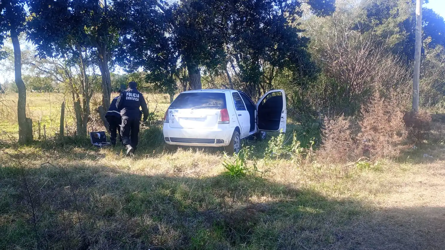 Policía Científica trabajaba para las pericias en el lugar del hallazgo.