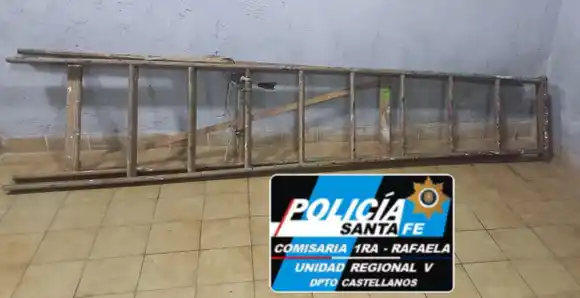 ¿Se olvidaron la escalera? Quedó en Comisaría hasta que aparezca el dueño