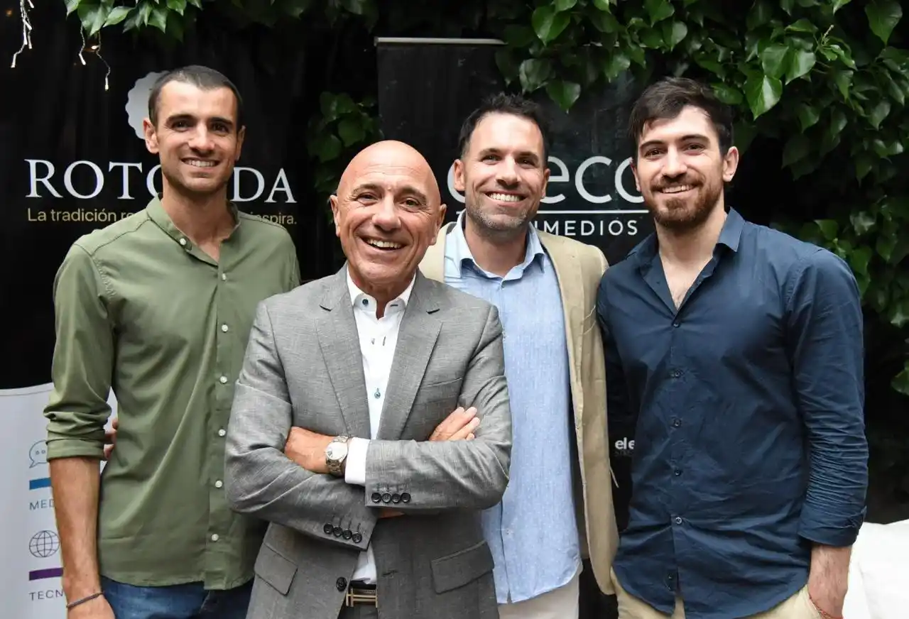 Pilares del multimedio. Rogelio con sus hijos Roger, Rodrigo y Gonzalo