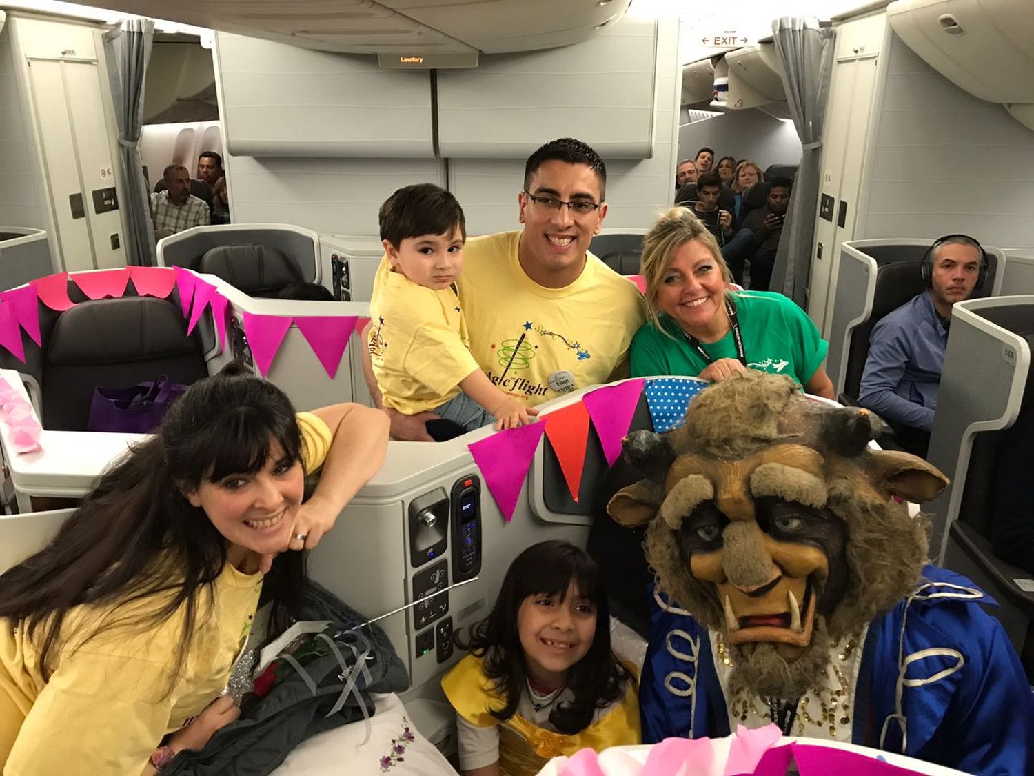 36 chicos de todo el mundo van a Orlando de la mano de American Airlines y la Fundación Something mAAgic