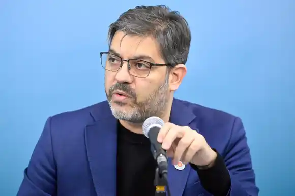 Bianco marcó límites sobre el caso de Pinamar: "La Provincia no puede hacerse cargo de los sueldos municipales"