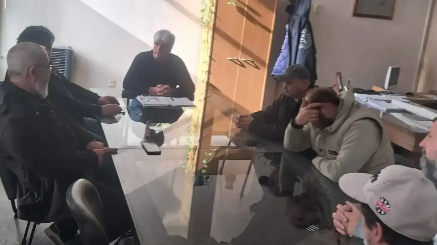 Autoridades del Sindicato de Trabajadores Municipales y delegados de recolección se reunieron con el secretario de Servicios.