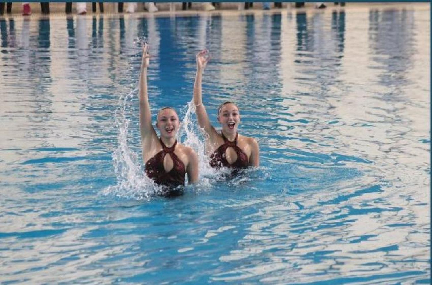 Dos nadadoras marplatenses recaudan fondos para viajar al Mundial