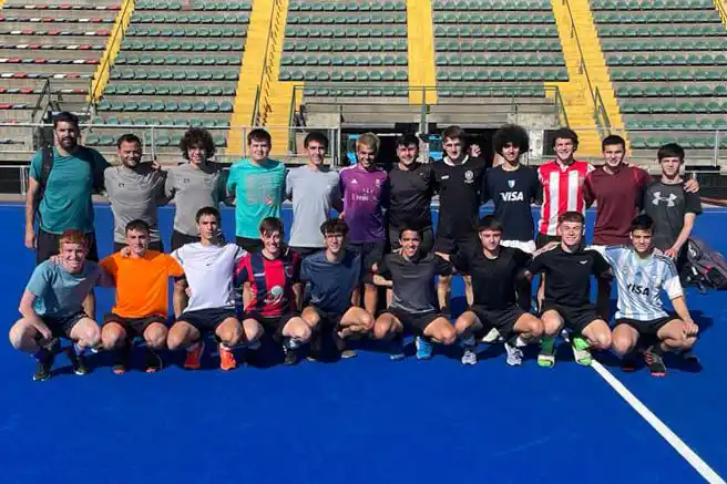 El plantel de caballeros de la FTH.