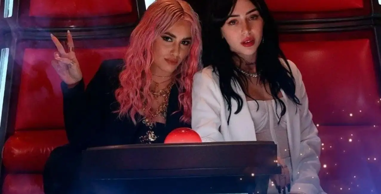 Increíble presentación de Lali Espósito y Nicki Nicole