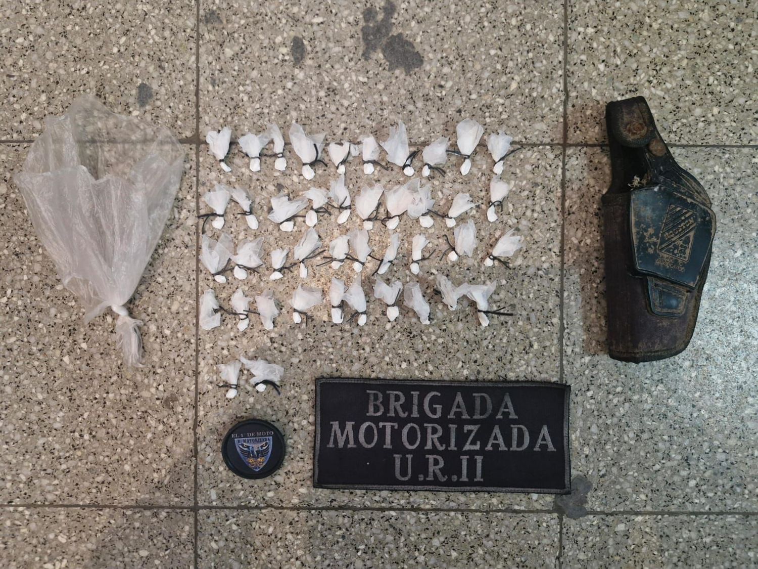 Detuvieron a dos hombres y a un menor de edad con droga en la zona sur