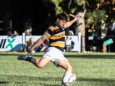 Simón De Lucía aportó ocho conversiones para Uncas.