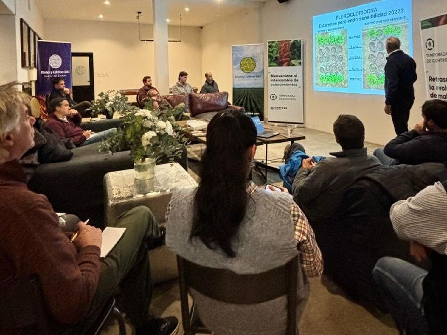 Analizaron las soluciones ante la problemática de las malezas