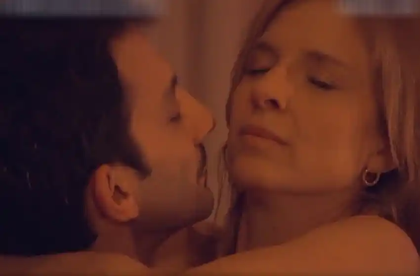 El desnudo de Juan Minujín en 100 días para enamorarse