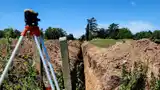 En los últimos días comenzaron las obras de tendido de redes de agua y cloacas en el predio Carrasco.