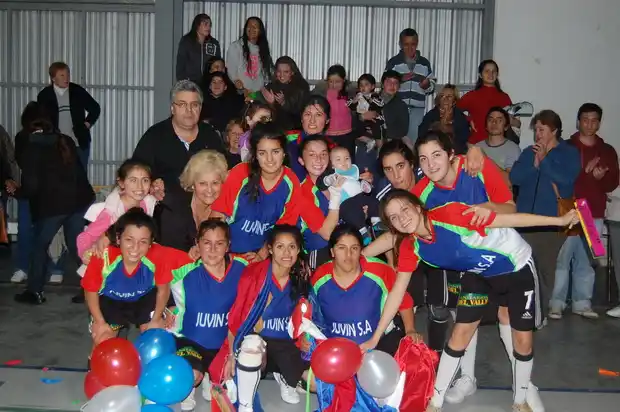 Nacional se consagró campeón femenino en mayores de futsal