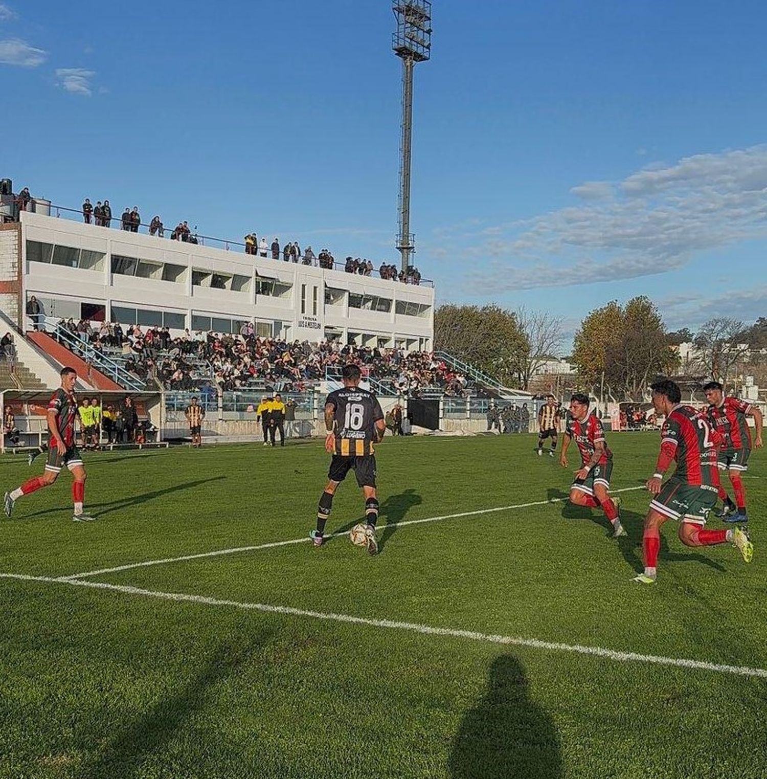 Santamarina se aferró a un triunfo esperado