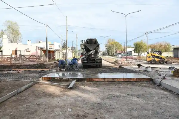 Finalizan los trabajos de pavimentación de la primera etapa en calle Colombia