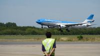 Llegó a Ezeiza el avión con la segunda tanda de 300 mil dosis de la vacuna Sputnik V