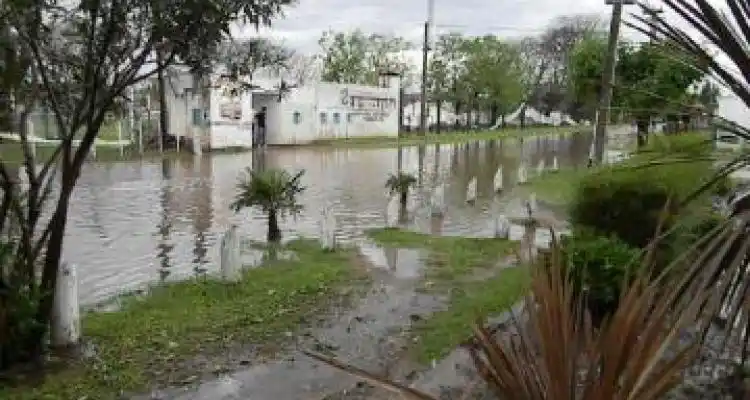 Fútbol pasado por agua