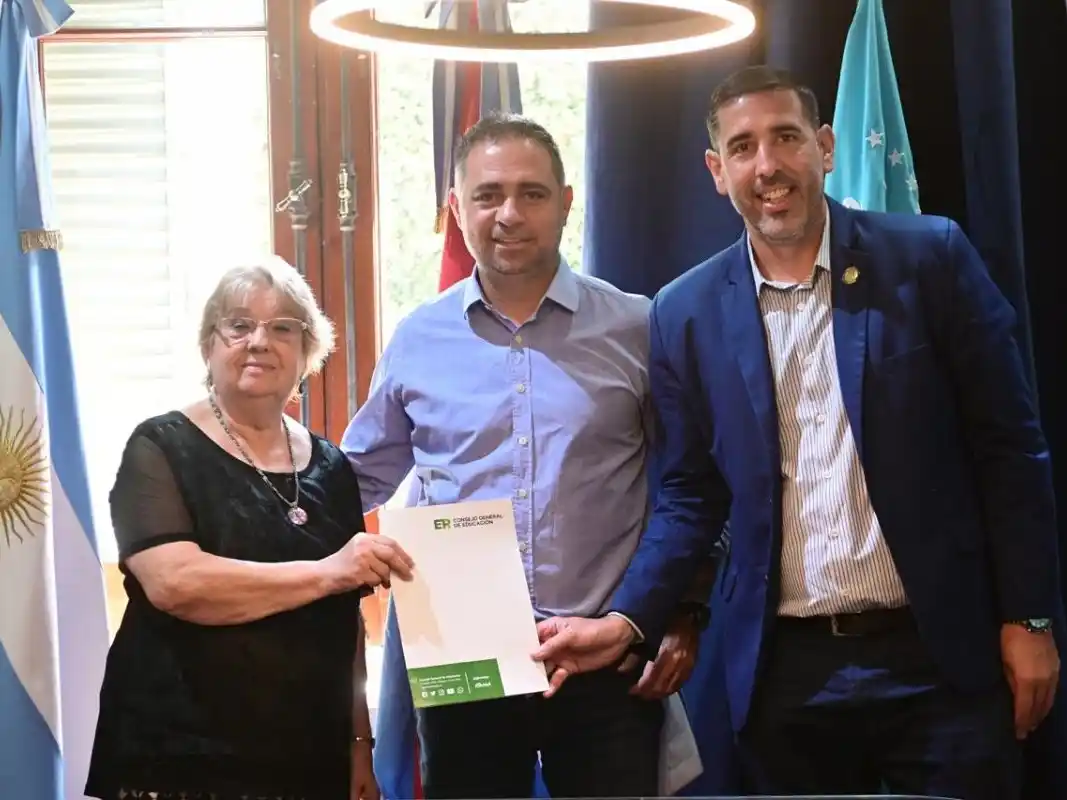 Marta Irazábal: “La educación trasciende cualquier política partidaria”