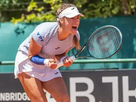 Enorme victoria de S.Sierra en su debut en el Master madrileño ante la ucraniana D.Yastremska.
