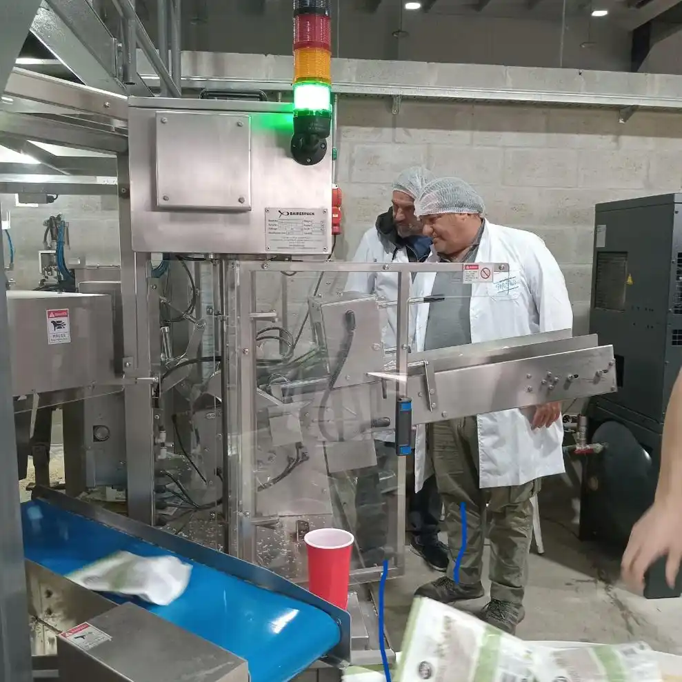 Comenzó a producir "Secretos de mi país", una nueva planta en el Parque Industrial