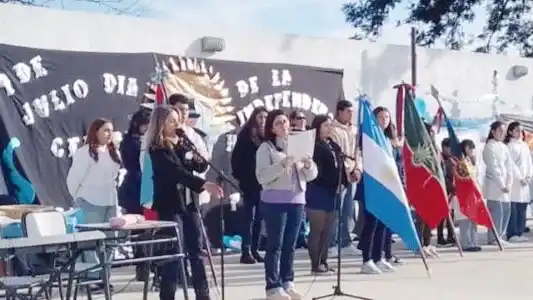 Tres escuelas unidas en la celebración, inspiradas en la educación