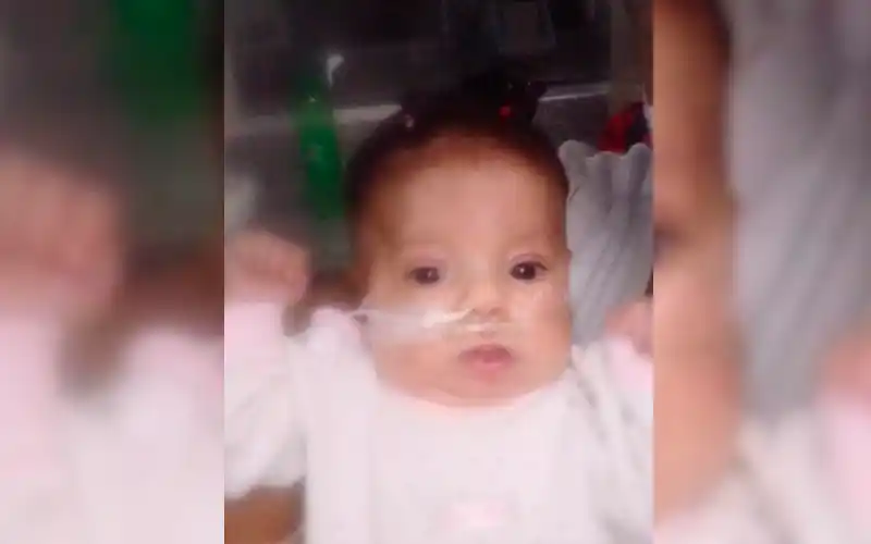 Luego de dos operaciones, Emilia sigue recuperándose en La Plata
