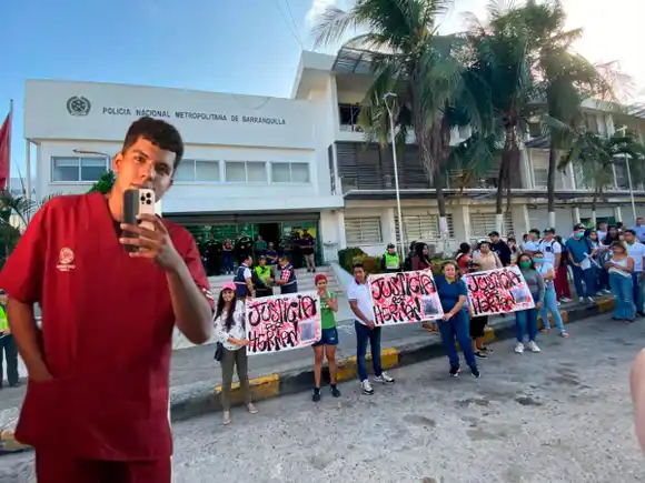 Murió joven que fue impactado por disparo de un policía