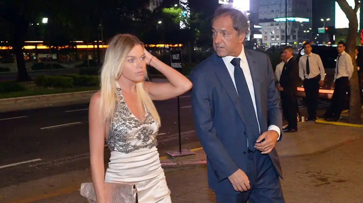Sexo, mentiras y Whatsapp: Daniel Scioli, separado y acusado de infiel