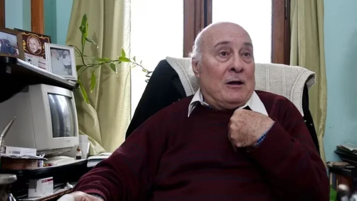 Roberto Cirilo Perdía
