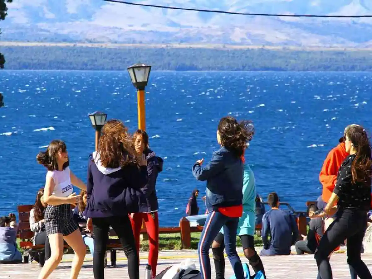 Viaje a Barriloche: la demanda  bajó un 50% en escuelas públicas 